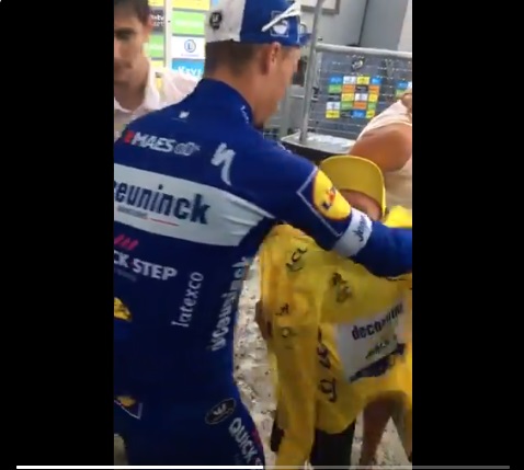 You are currently viewing Alaphilippe a-t-il perdu le maillot jaune?